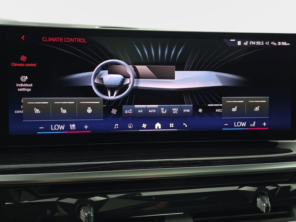 New 2026 BMW X7 M60i image 25