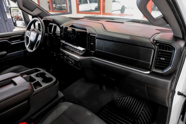 Used 2025 Chevrolet Silverado 2500 LT w/ Convenience Package AWD/4WD image 14