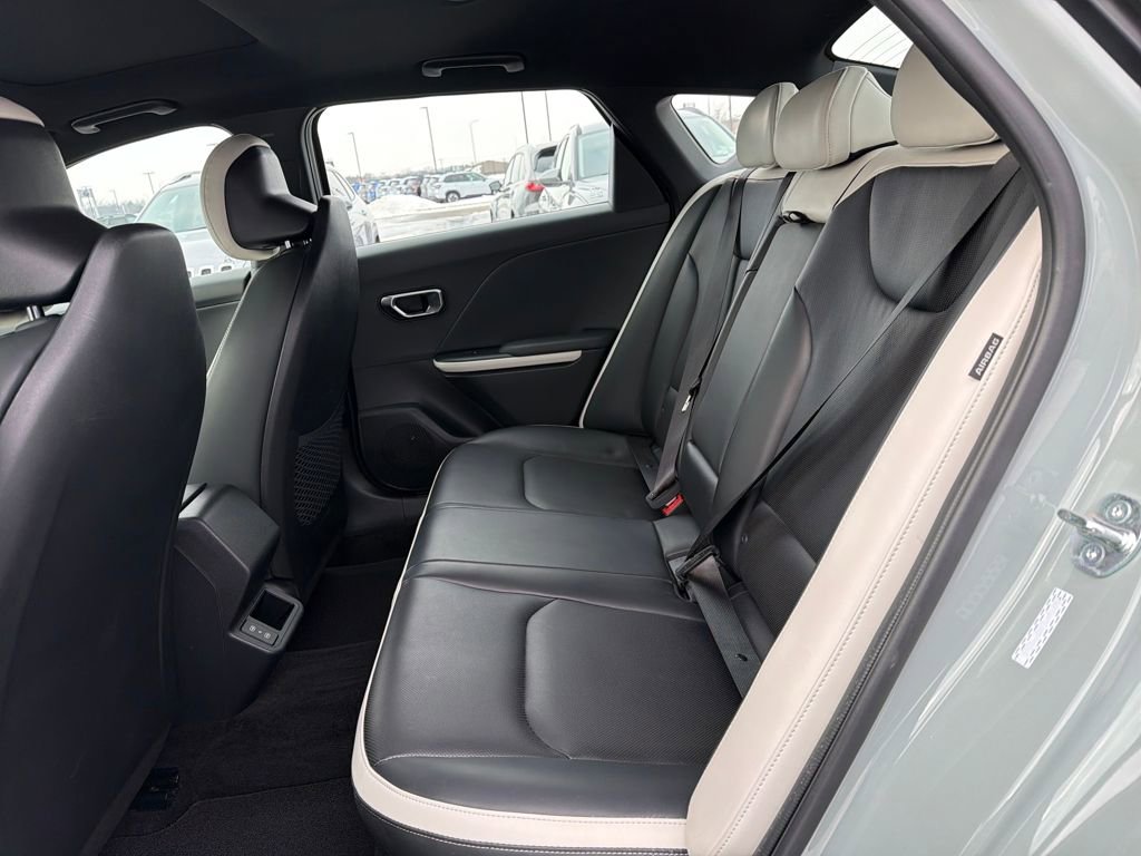 Used 2025 Kia K4 GT-Line w/ GT-Line Premium Package image 26