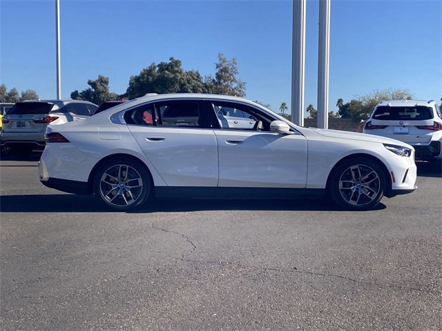 Certified 2025 BMW i5 eDrive40i w/ Premium Package image 6