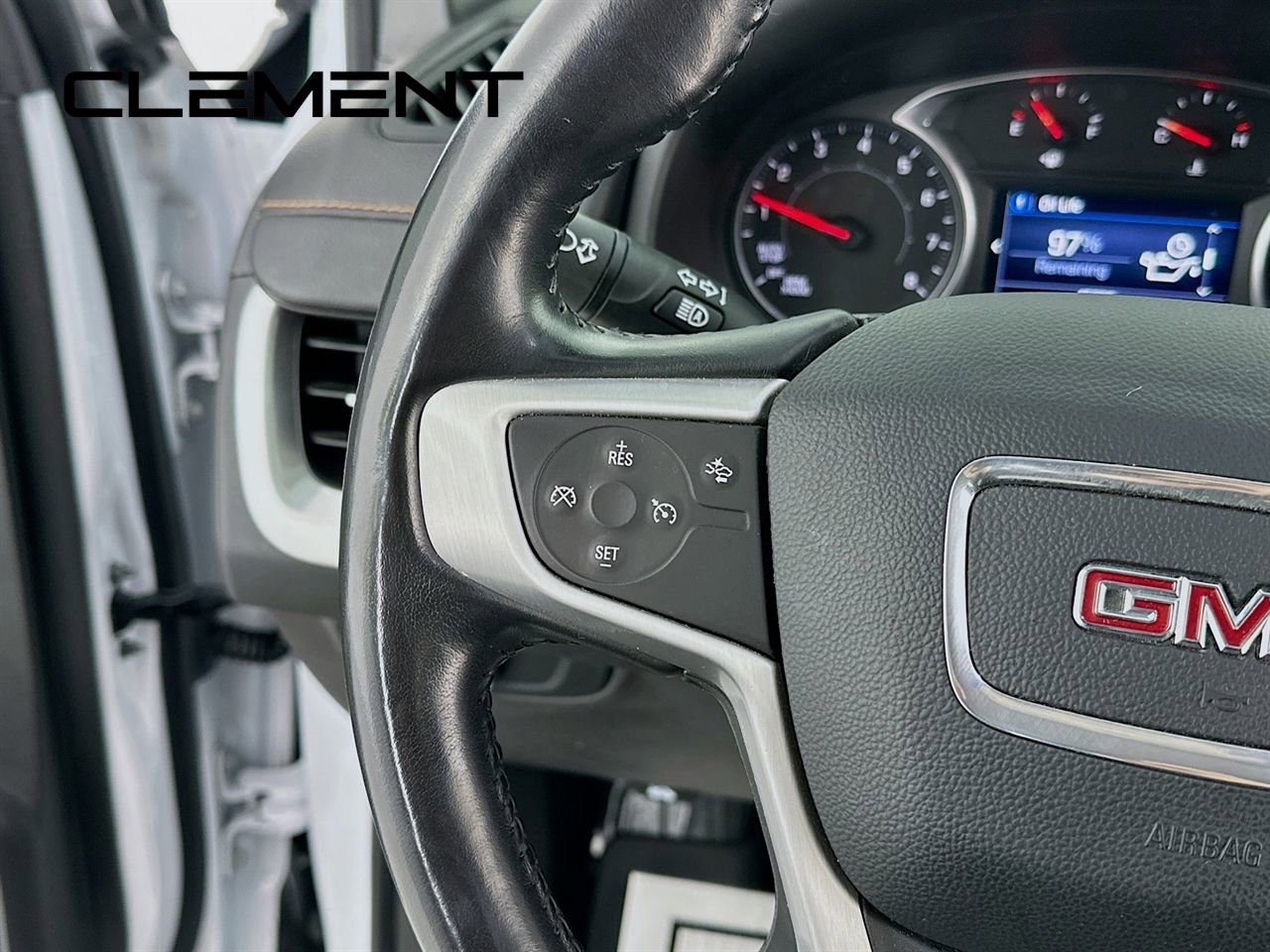 Used 2021 GMC Terrain SLE w/ Driver Convenience Package image 16