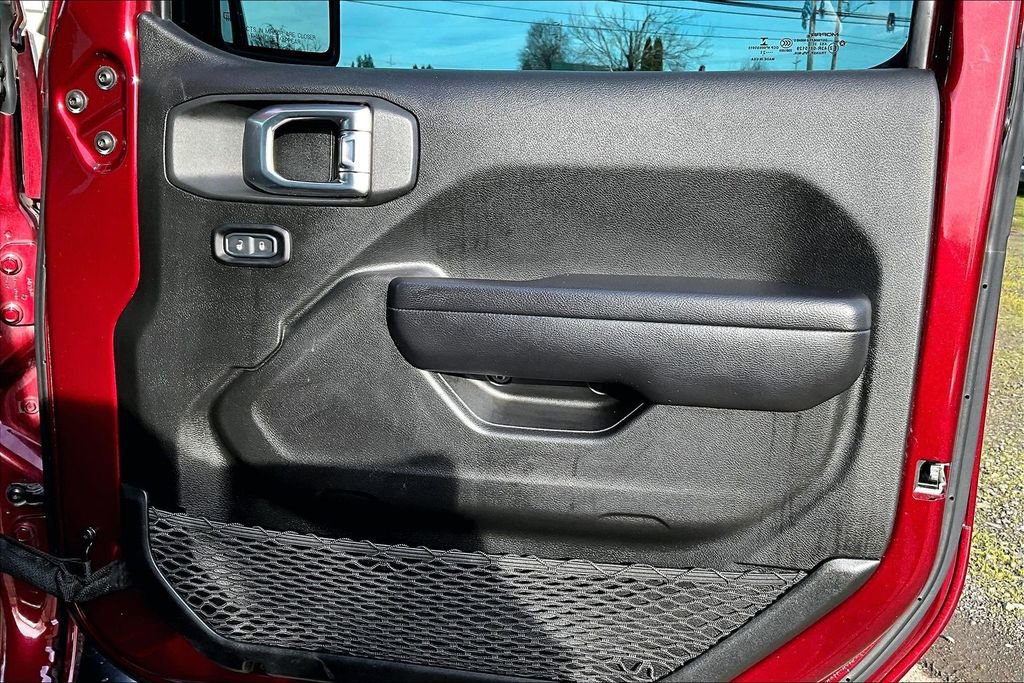 Used 2021 Jeep Wrangler Unlimited Rubicon image 24