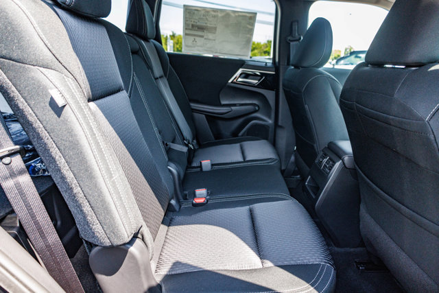 New 2025 Mitsubishi Outlander ES image 19