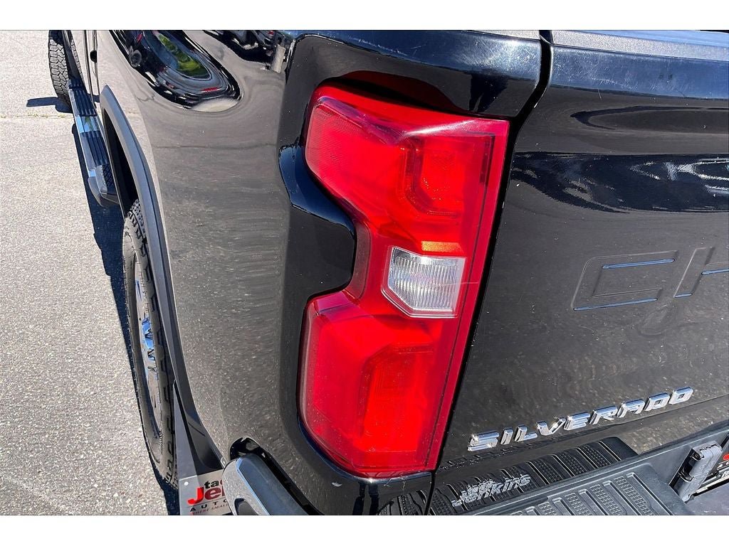 Used 2020 Chevrolet Silverado 3500 LTZ w/ LTZ Premium Package AWD/4WD image 30