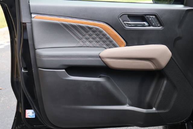 New 2026 GMC Canyon Denali AWD/4WD image 17