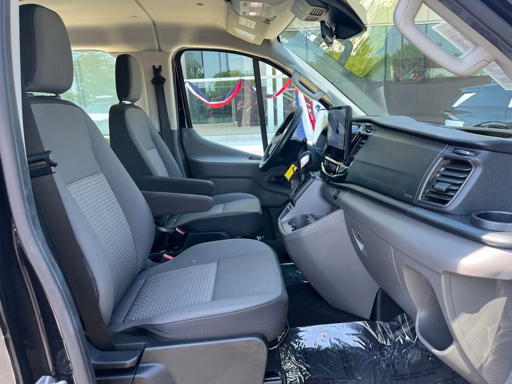 Used 2025 Ford Transit 350 XLT RWD image 15