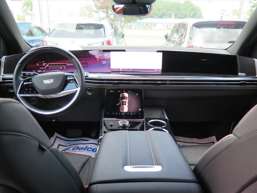 Certified 2025 Cadillac Escalade Sport w/ Touring Package AWD/4WD image 19