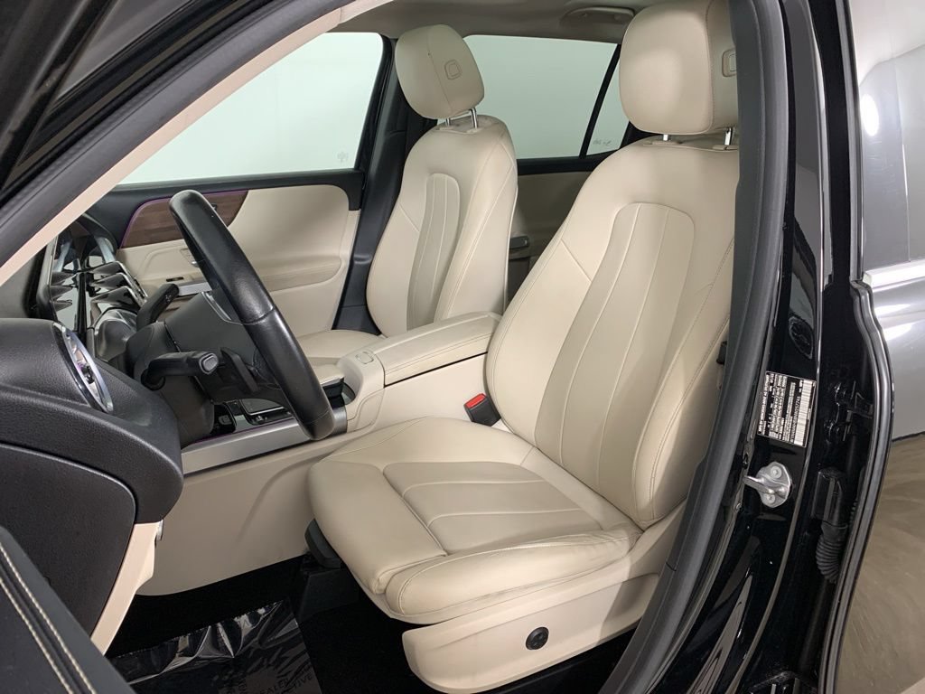 Used 2022 Mercedes-Benz GLB 250 4MATIC w/ Premium Package Lite image 28
