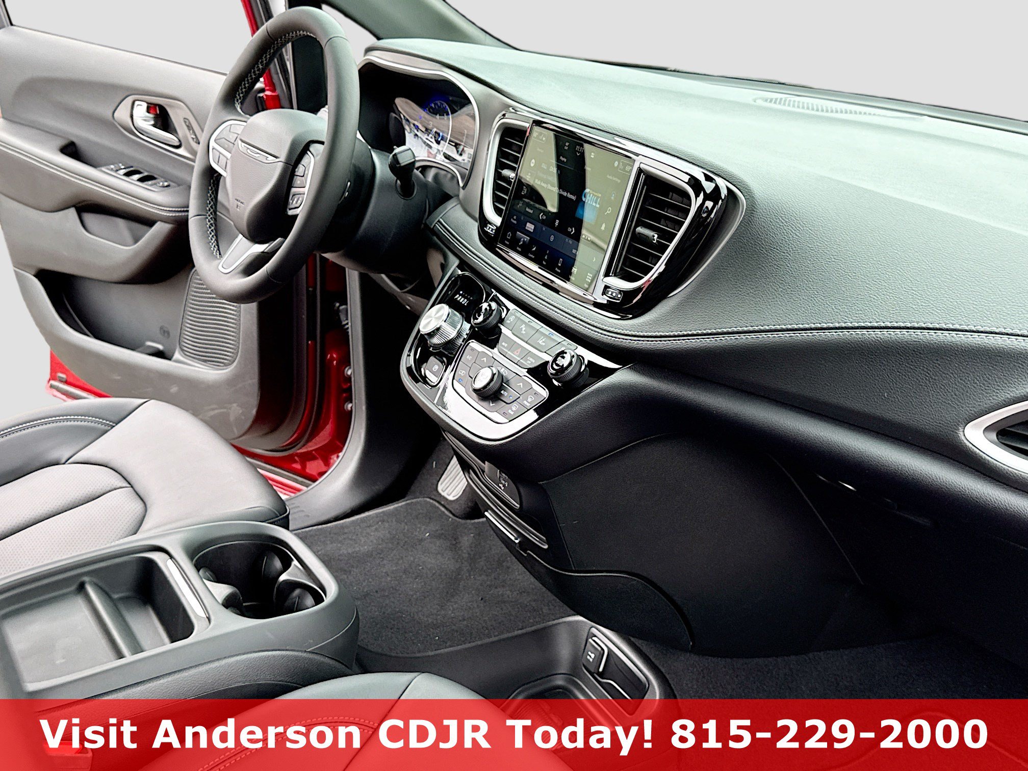 New 2027 Chrysler Pacifica Select FWD image 5