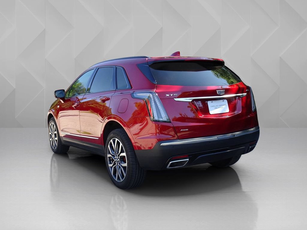Certified 2023 Cadillac XT5 Sportv w/ Technology Package AWD/4WD image 3