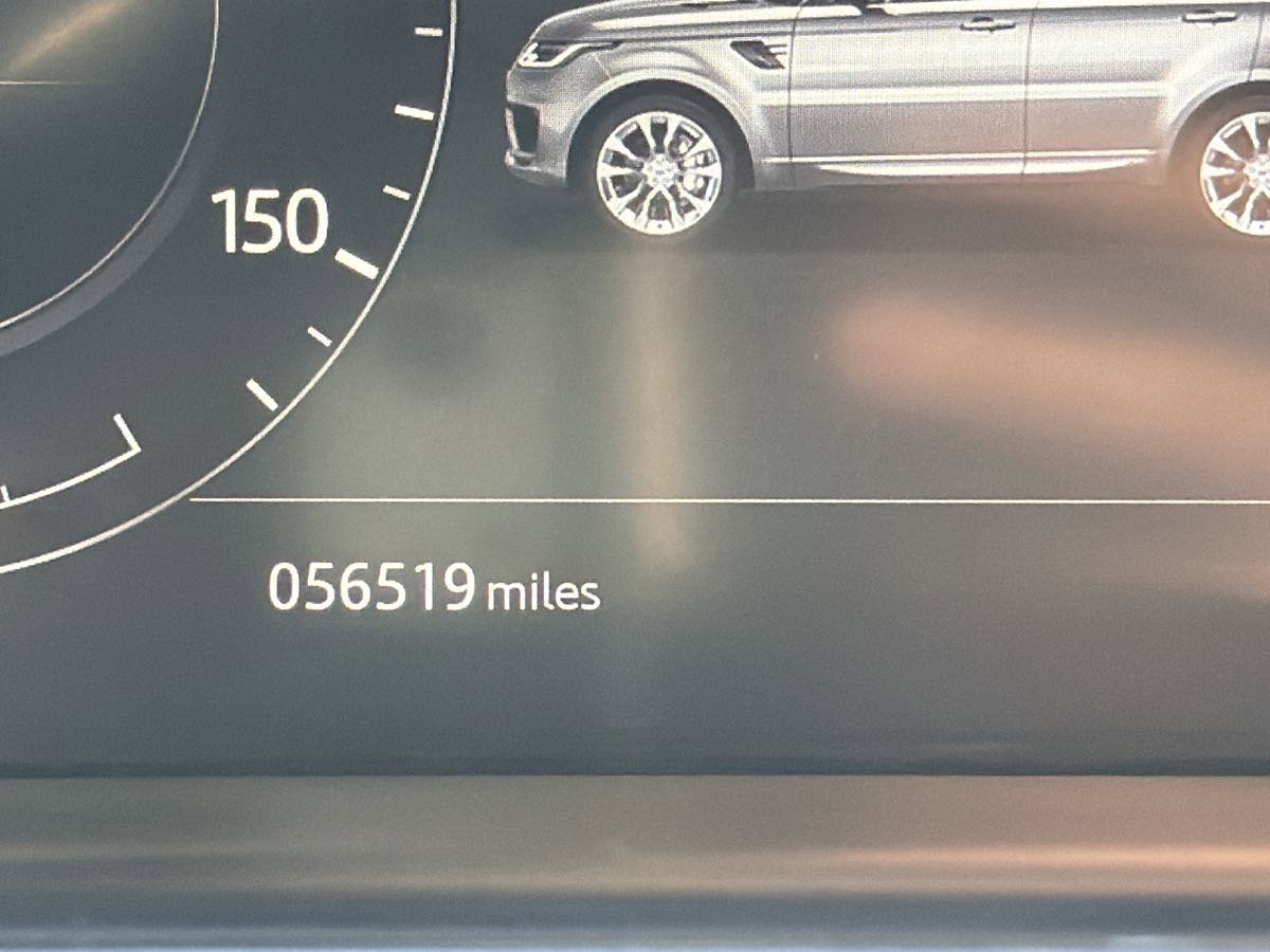 Used 2018 Land Rover Range Rover Sport HSE image 31