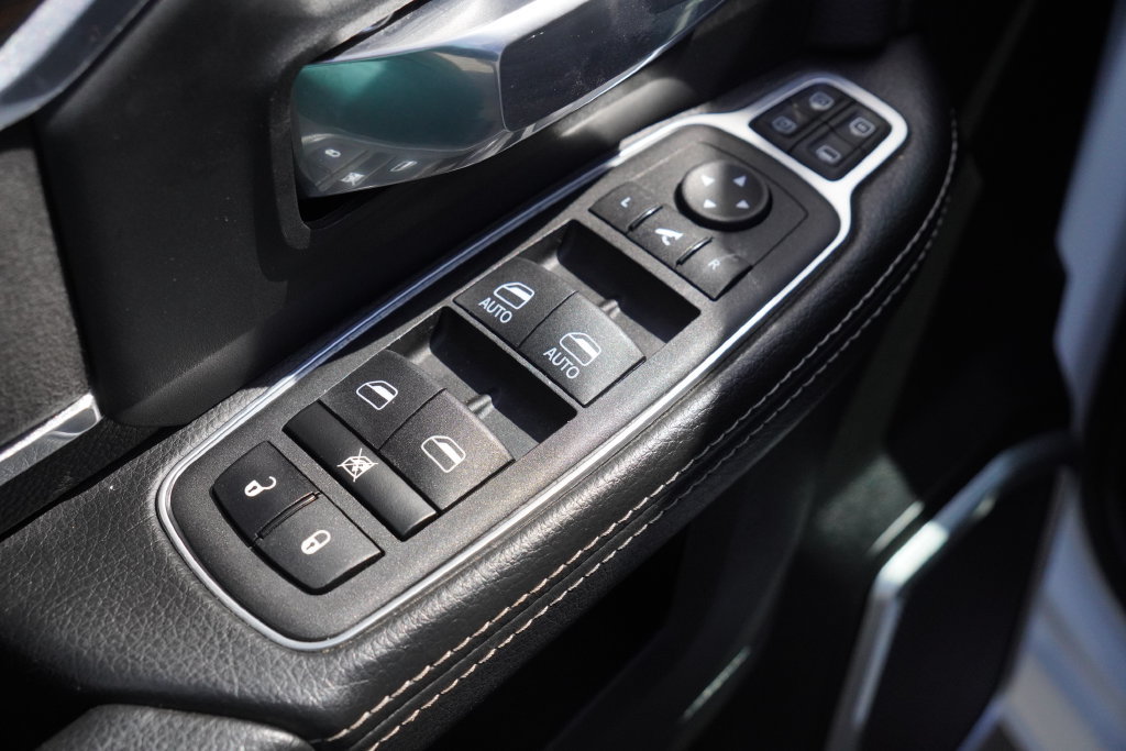 Certified 2023 RAM 2500 Laramie AWD/4WD image 21