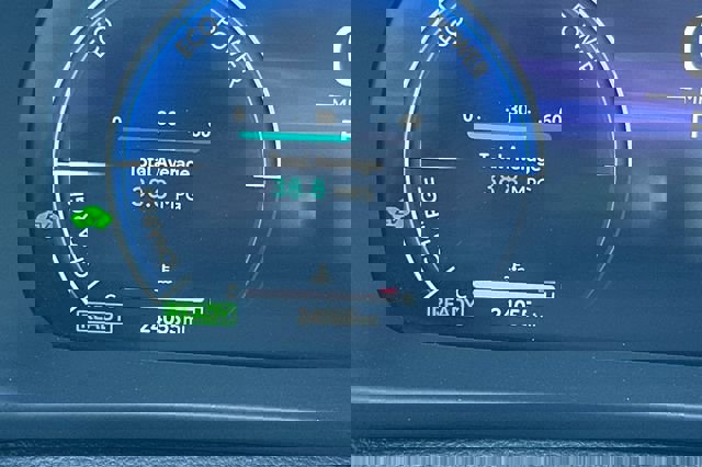 Used 2024 Toyota Crown Limited image 29