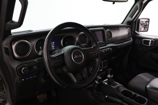 Used 2023 Jeep Wrangler Unlimited w/ Cold Weather Group image 14