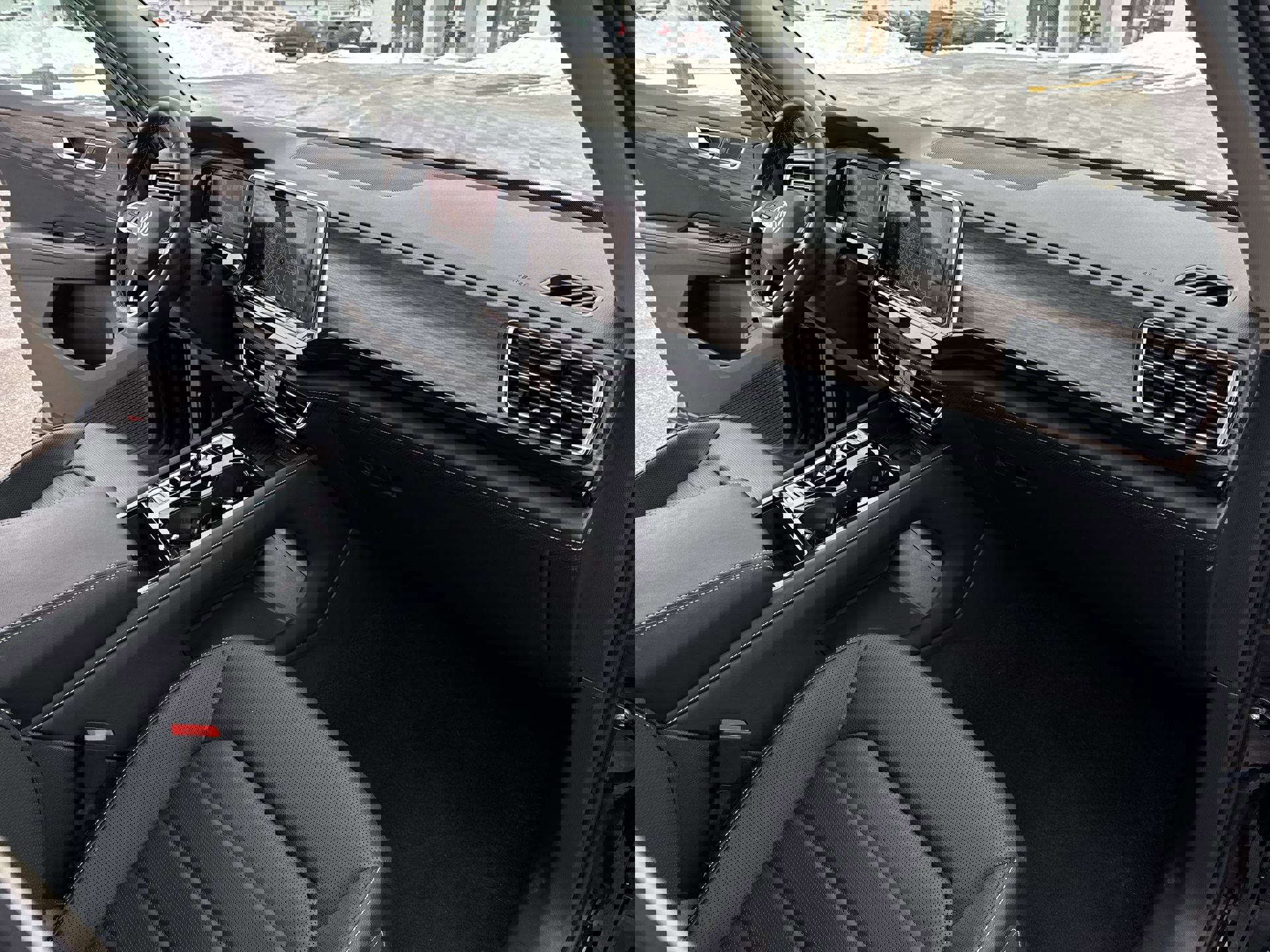 Certified 2025 Volkswagen Atlas SEL image 30