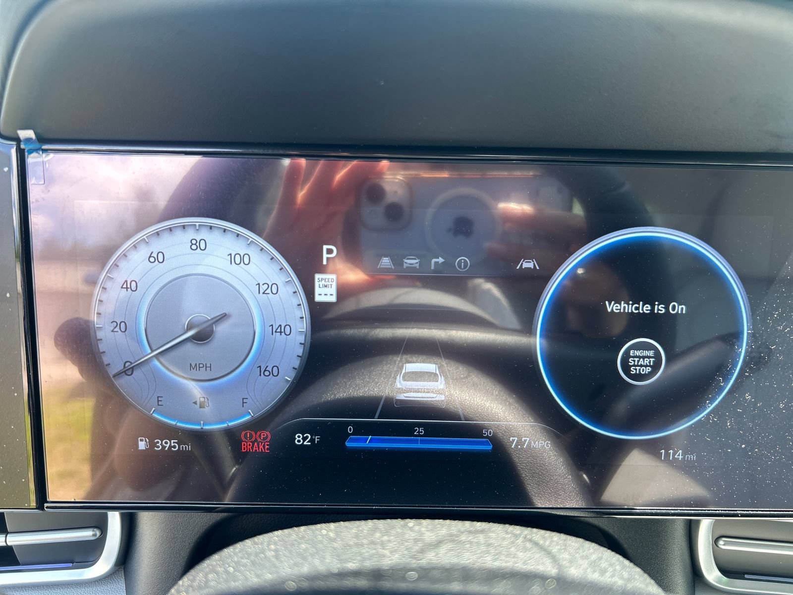 New 2025 Hyundai Elantra Limited FWD image 14