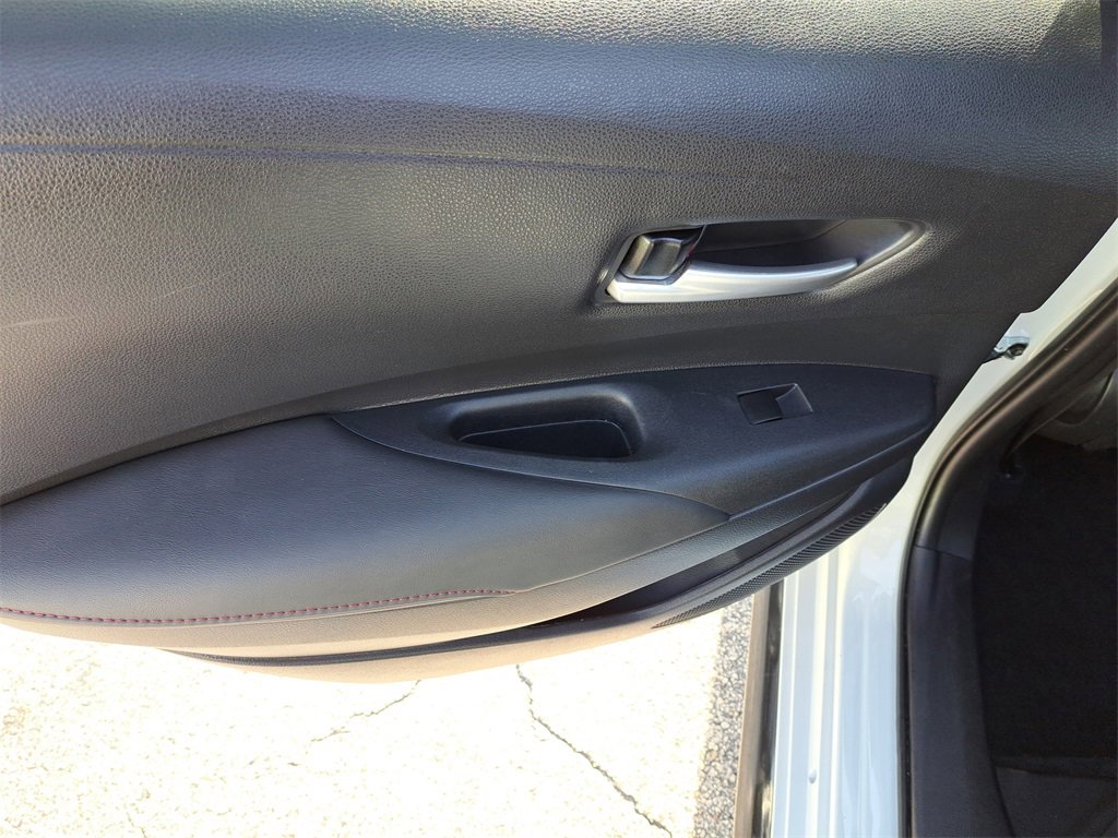 Used 2023 Toyota Corolla SE image 7