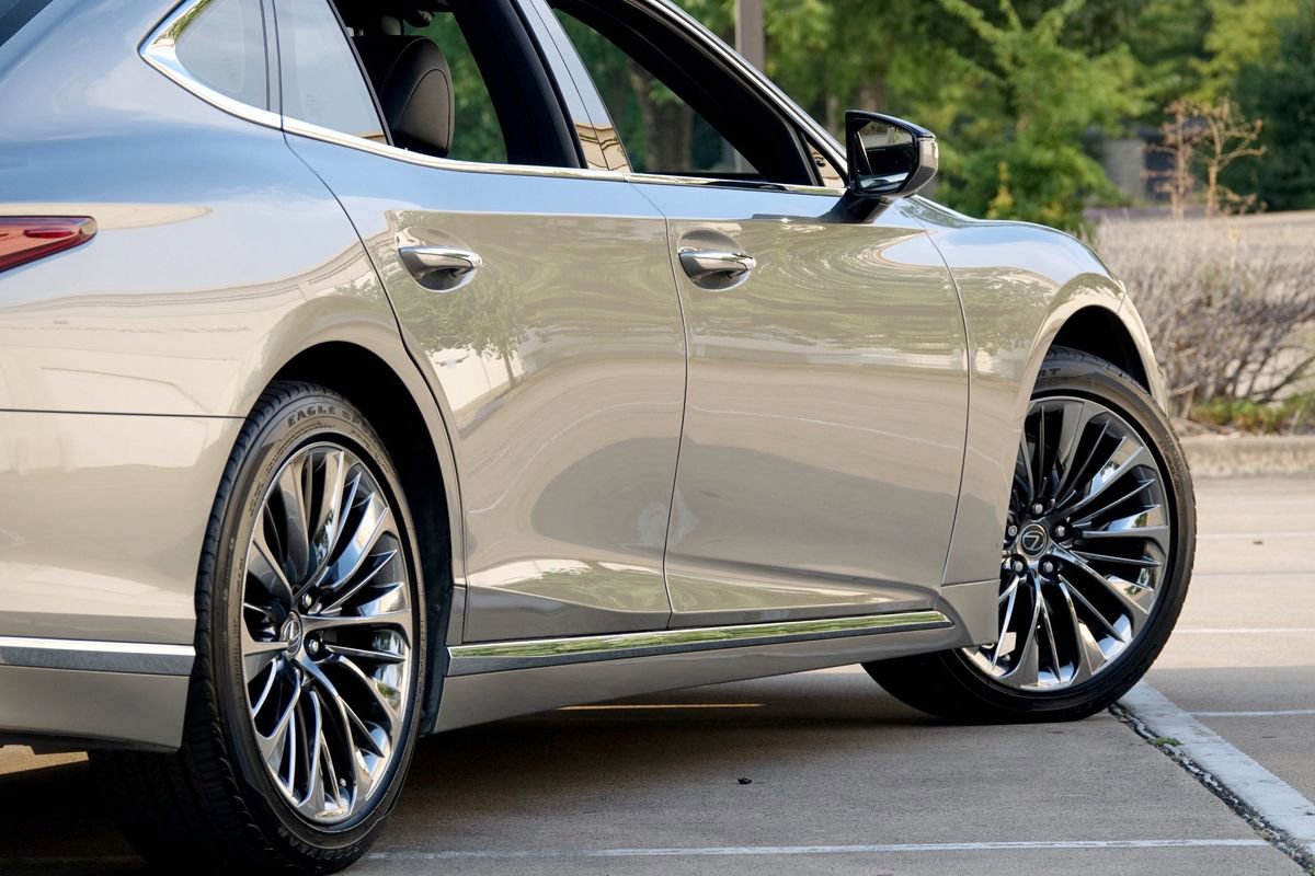 Used 2019 Lexus LS 500 image 34