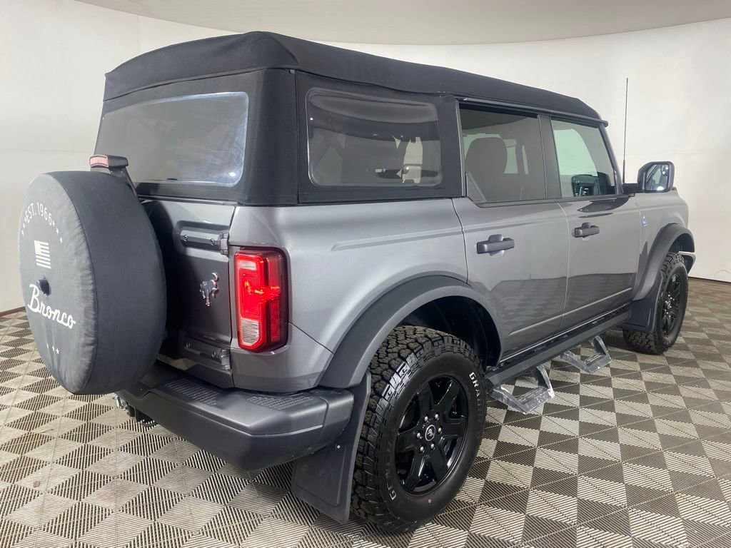 Used 2024 Ford Bronco Black Diamond image 4