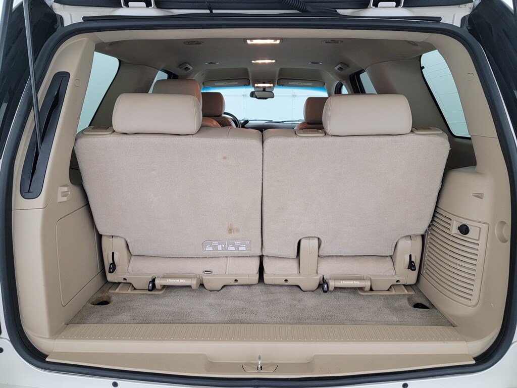 Used 2014 GMC Yukon SLT w/ SLT Chrome Package AWD/4WD image 30