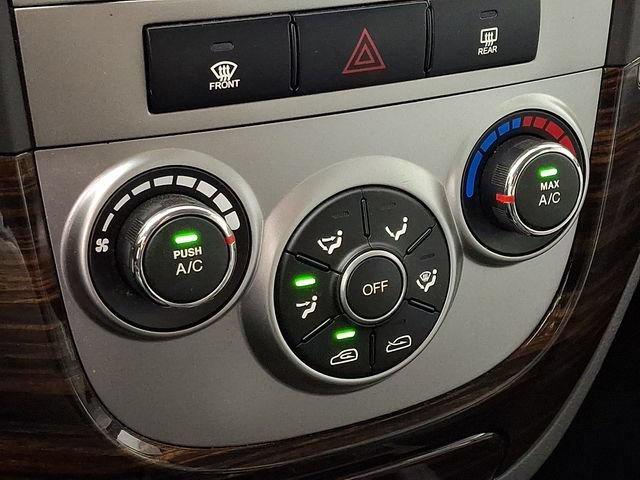 Used 2012 Hyundai Santa Fe SE AWD/4WD image 19