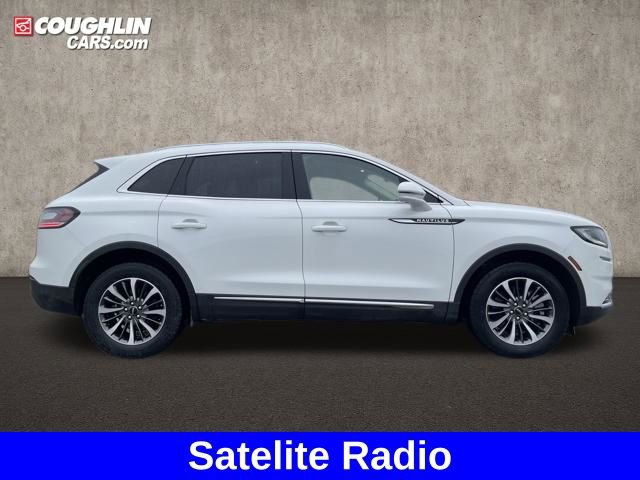 Used 2023 Lincoln Nautilus Standard w/ Premium Package image 6