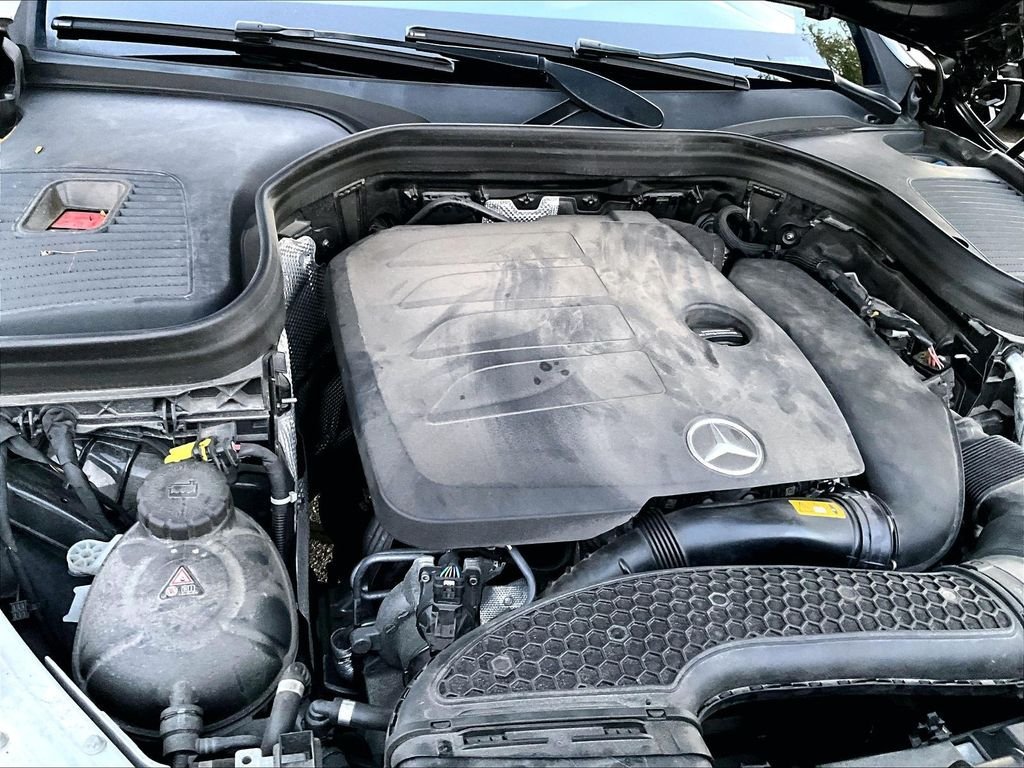 Used 2021 Mercedes-Benz GLC 300 4MATIC image 34