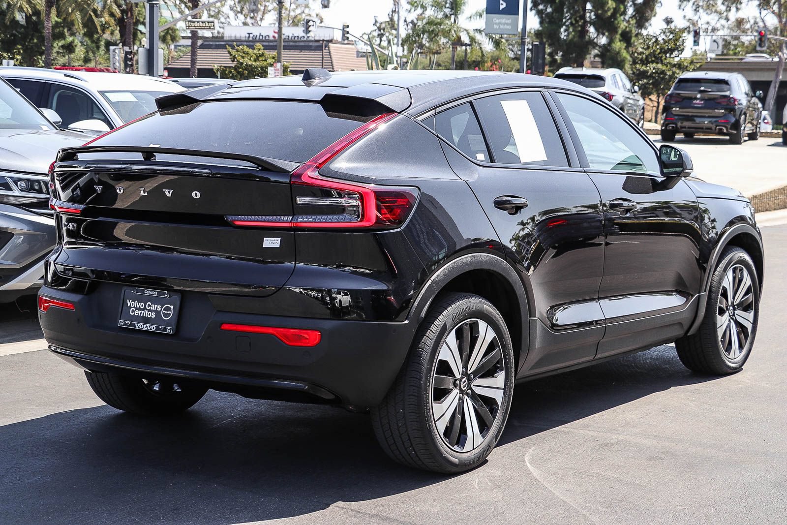 Used 2023 Volvo C40 P8 Recharge Plus w/ Protection Package Premier AWD/4WD image 6