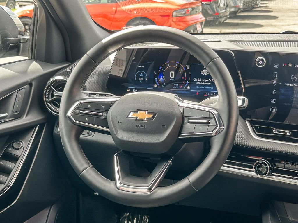 Used 2026 Chevrolet Equinox LT image 16