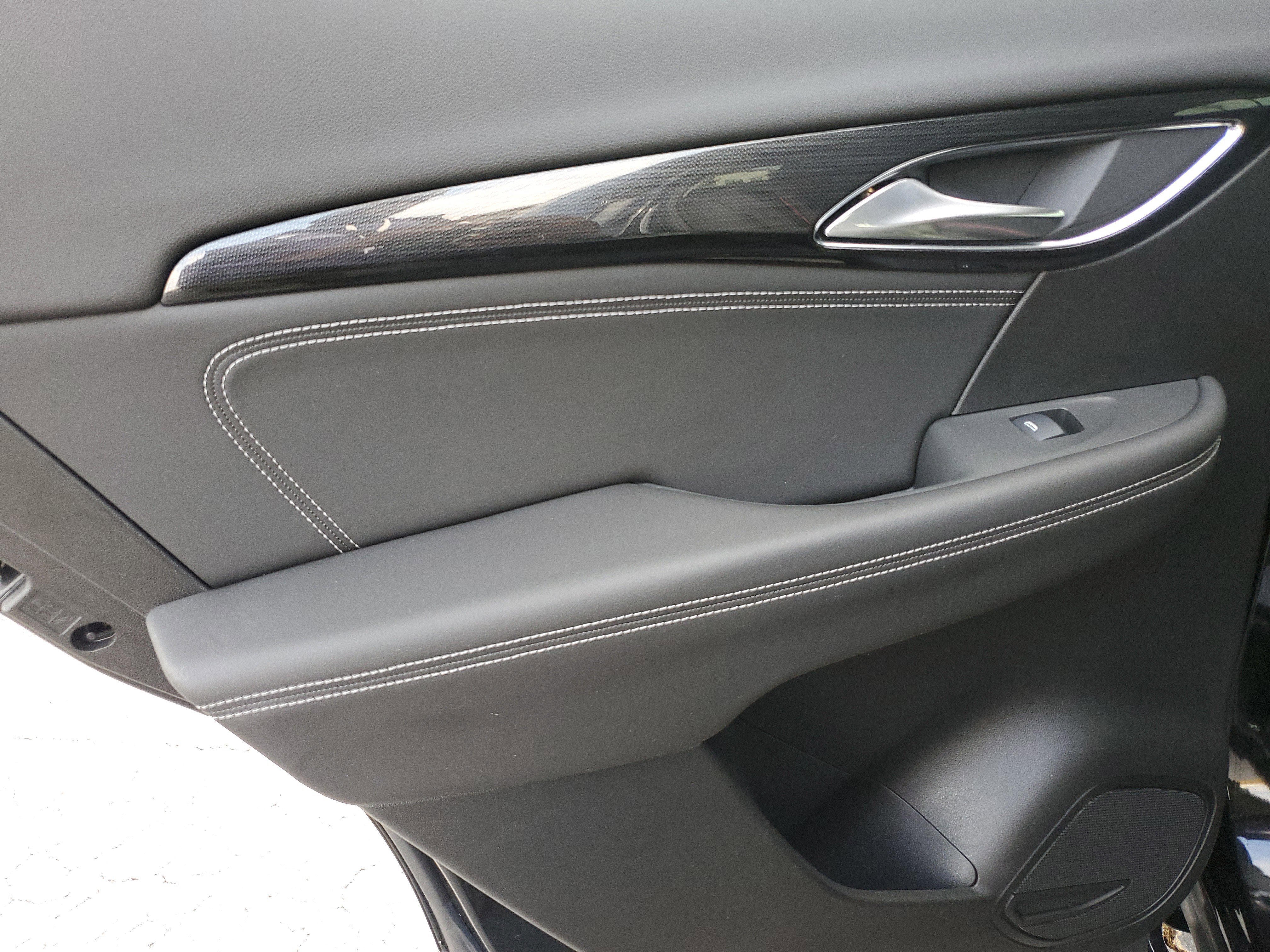 Used 2023 Buick Envision Essence w/ Technology Package I image 10