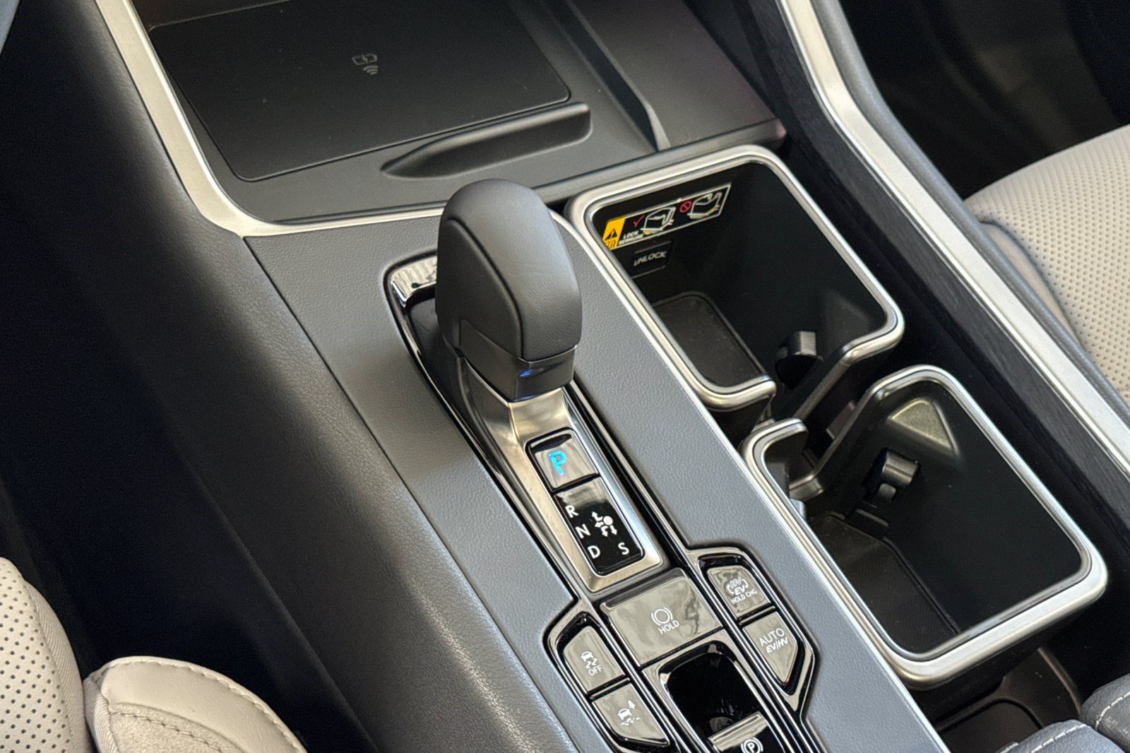 Certified 2026 Lexus TX 550h AWD Plug-In Hybrid w/ Technology Package image 28