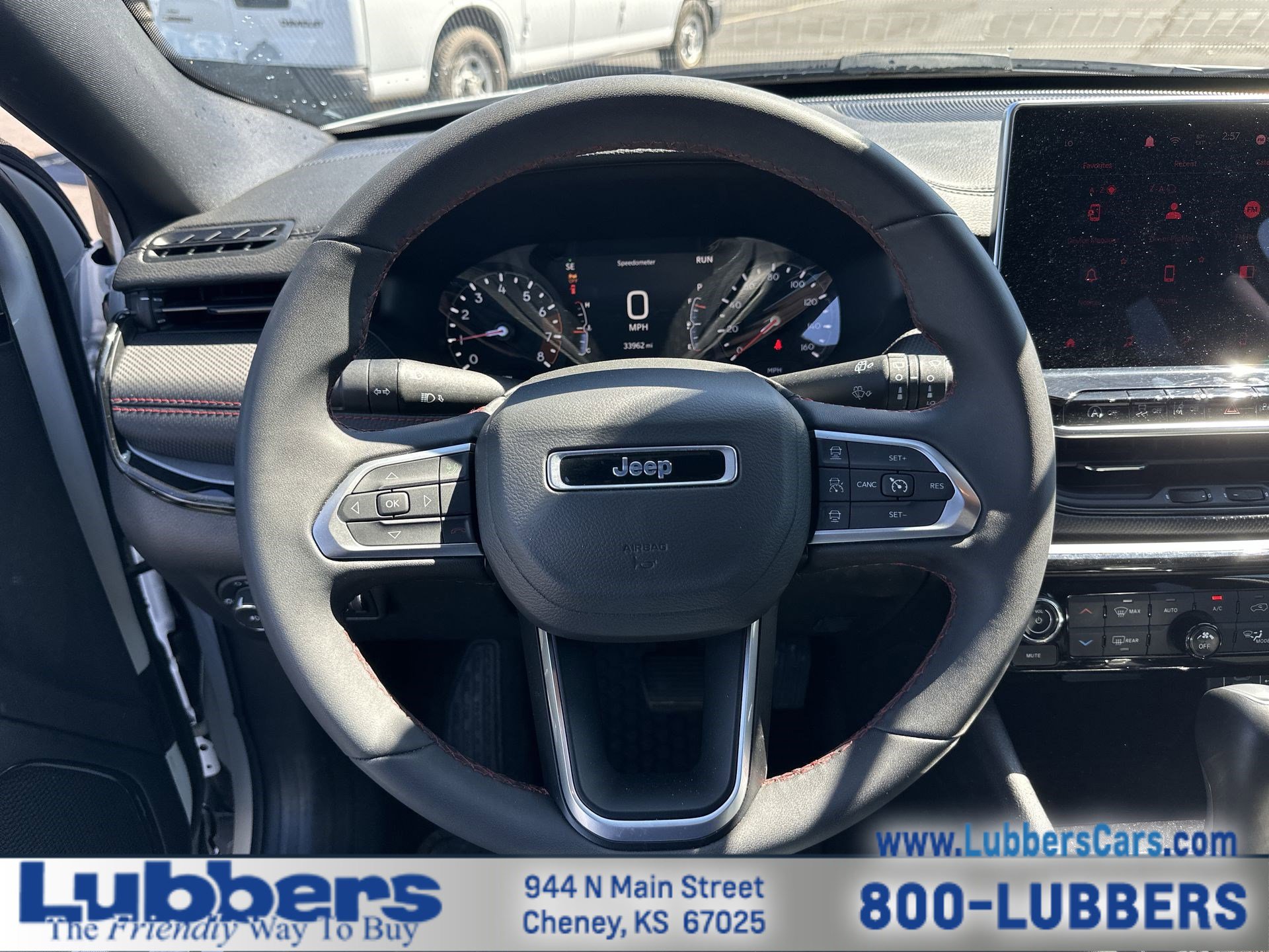 Used 2025 Jeep Compass Trailhawk w/ Trailer Tow Group AWD/4WD image 13