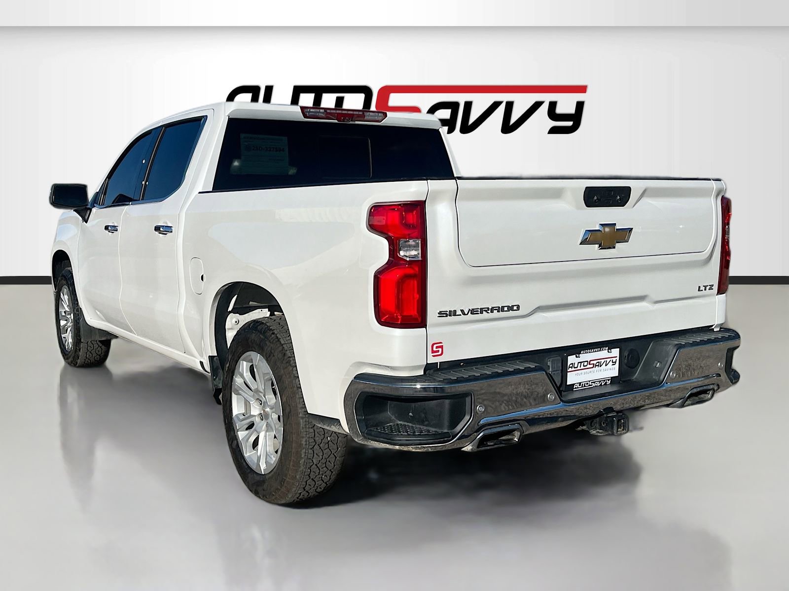 Used 2024 Chevrolet Silverado 1500 LTZ w/ Technology Package image 5