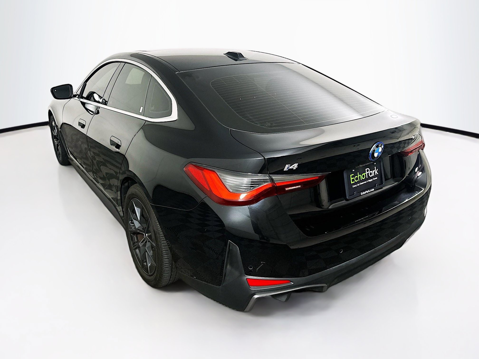 Used 2023 BMW i4 eDrive35 w/ Premium Package RWD image 5