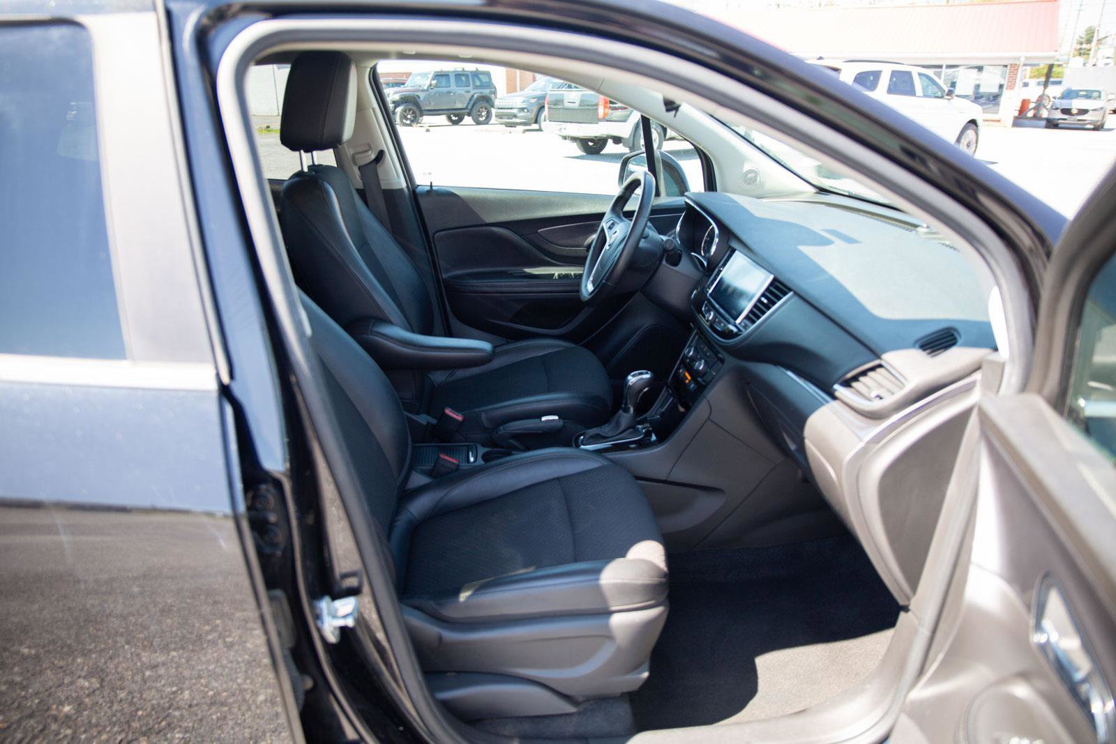 Used 2020 Buick Encore Preferred image 22