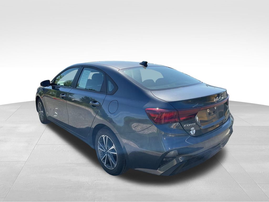 Used 2023 Kia Forte LXS w/ LXS Technology Package FWD image 7