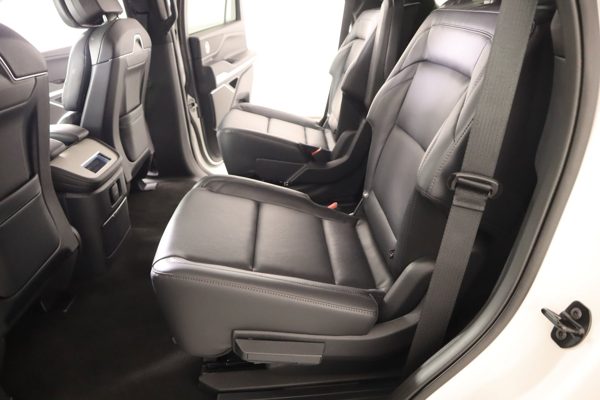 New 2026 Lincoln Navigator Reserve image 13