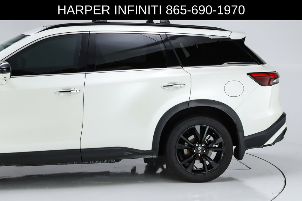 Used 2025 INFINITI QX60 Luxe w/ Black Edition FWD image 4