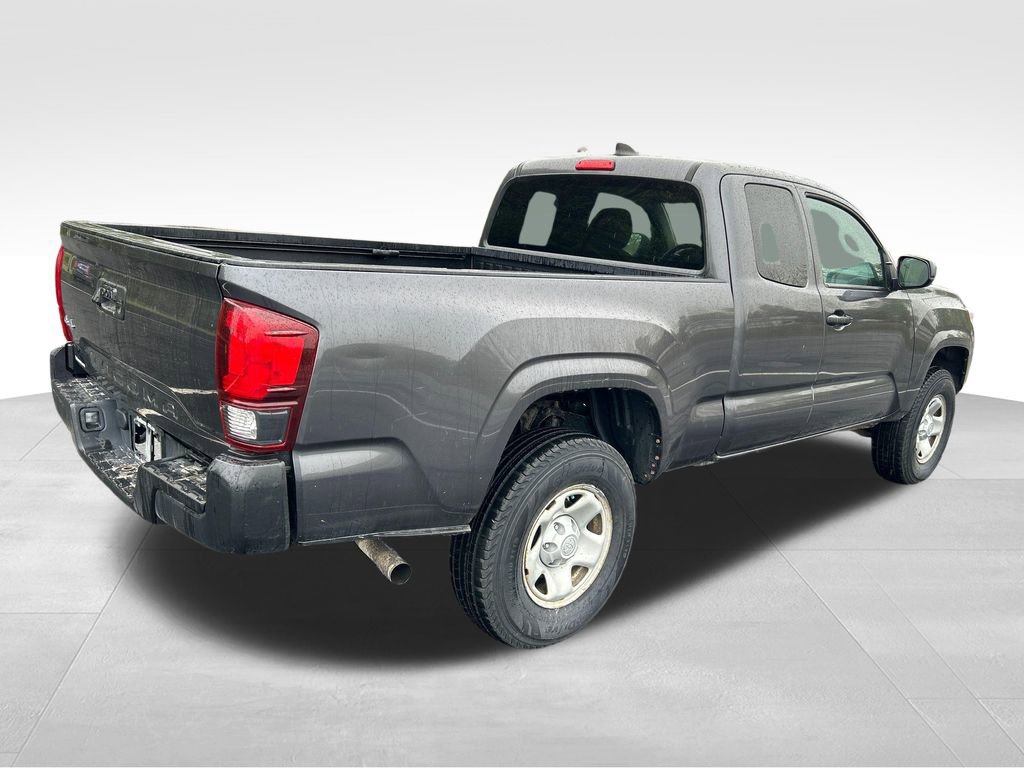 Used 2022 Toyota Tacoma SR AWD/4WD image 5