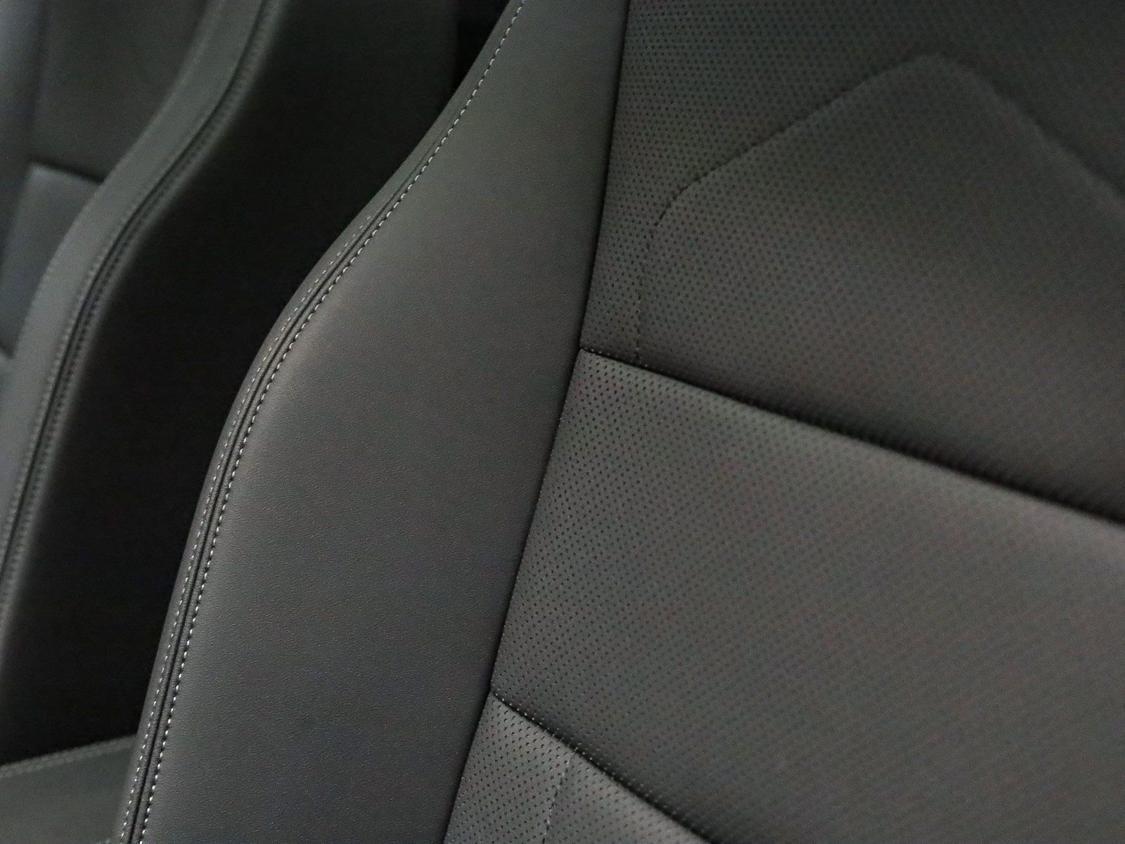 Used 2025 BMW X1 xDrive28i w/ Convenience Package image 23