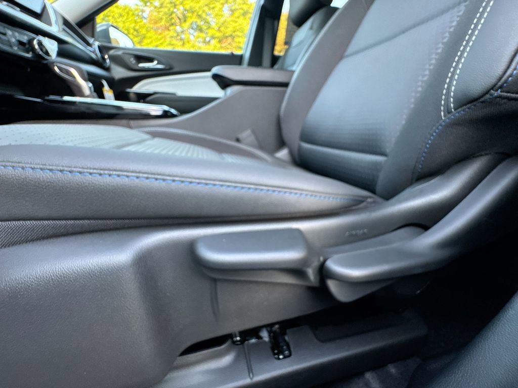 New 2026 Chevrolet Trax LT w/ LT Convenience Package FWD image 14