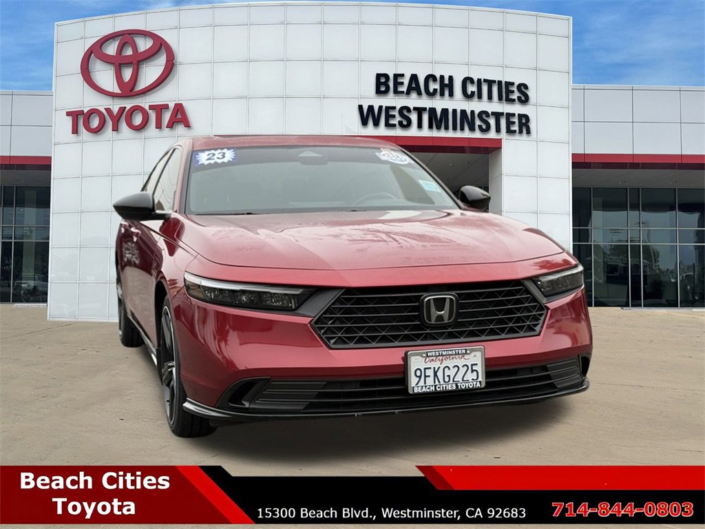 Used 2023 Honda Accord Sport image 3