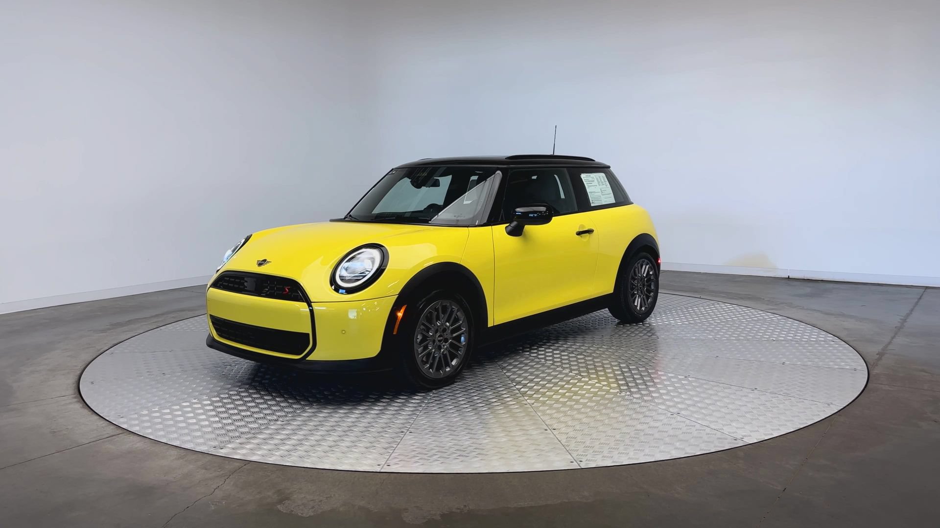 Used 2026 MINI Cooper S FWD image 4