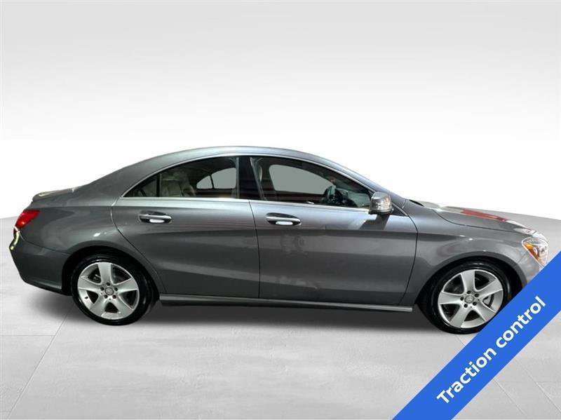 Used 2015 Mercedes-Benz CLA 250 4MATIC image 4