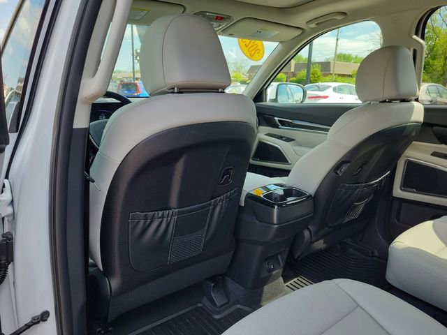 Used 2025 Kia Telluride S FWD image 16