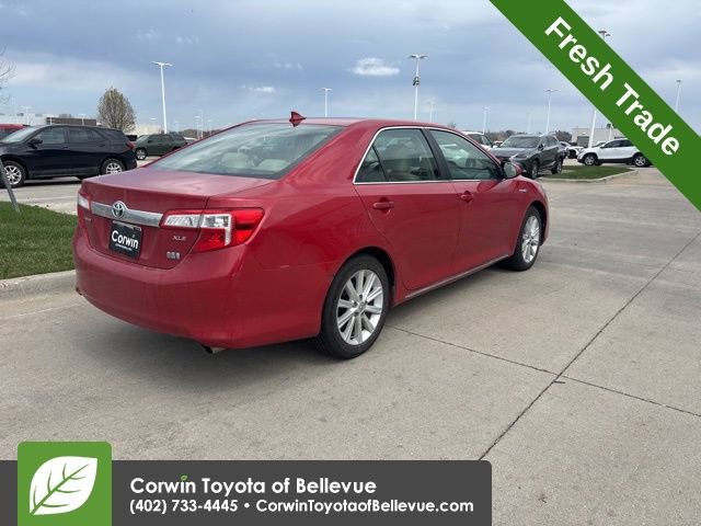 Used 2014 Toyota Camry XLE w/ Leather Package image 3