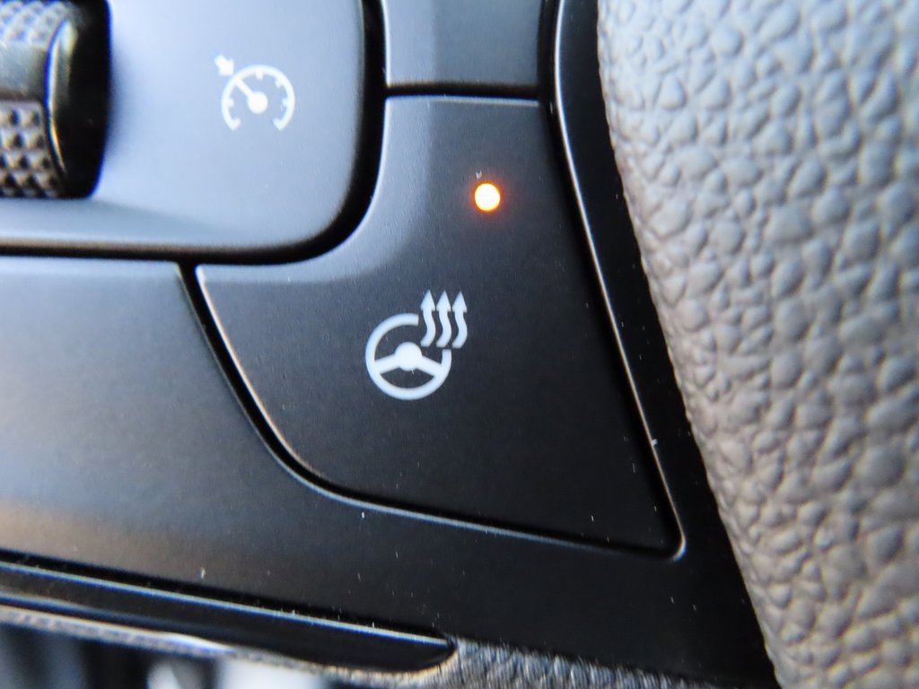 New 2026 Chevrolet Trax RS w/ Driver Confidence Package image 15