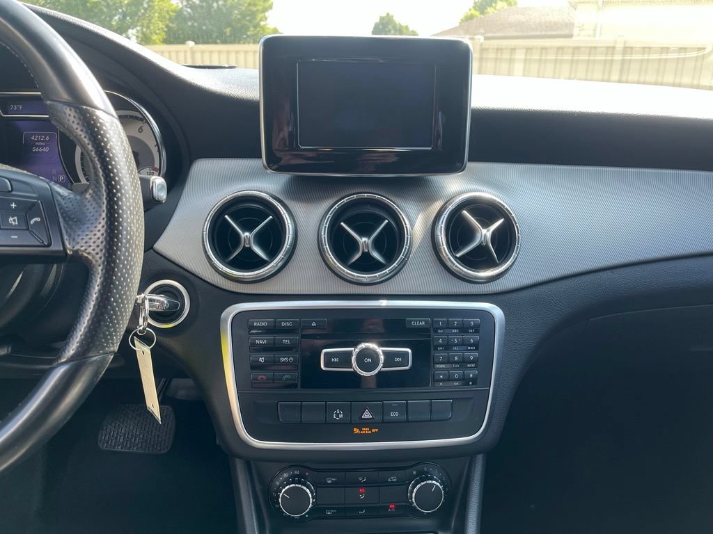 Used 2014 Mercedes-Benz CLA 250 image 39