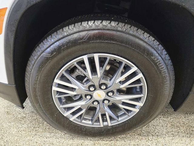 Used 2023 Chevrolet Traverse LT w/ LPO, Floor Liner Package image 16