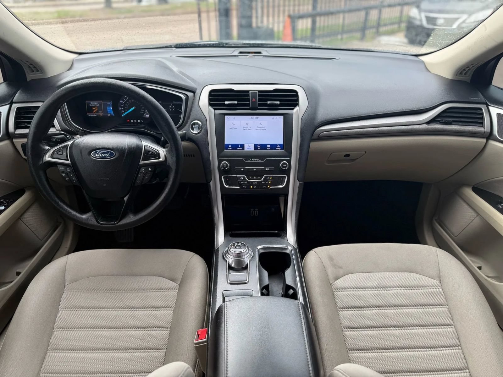 Used 2020 Ford Fusion SE FWD image 14
